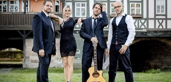 Liveband zur Firmenfeier