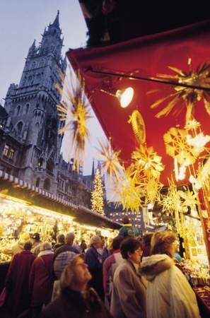 Weihnachts-Rundgang mit leckeren Schmankerln Weihnachts-Rundgang mit leckeren Schmankerln