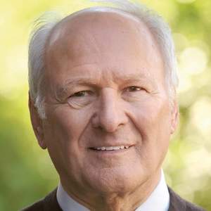 Prof. Dr. Claus Hipp