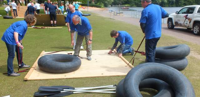 Floßbau mit Abenteuer & Aktivurlaub
