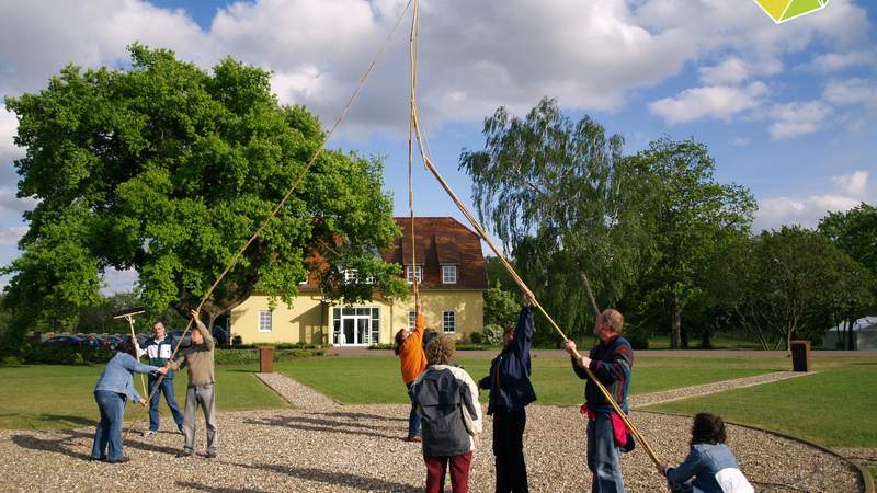 Turmbau: Team-Building mal anders