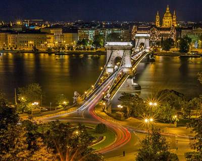 Incentive Reise Gruppenreise nach Ungarn Budapest Brücke