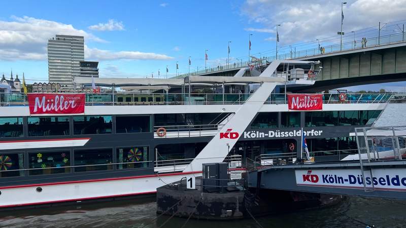 Städtetrip mit Party-Schifffahrt in Köln