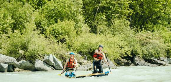 Floßbau am Fluss Ganztagesevent