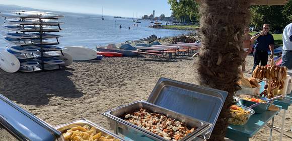 Wassersport & Grill Buffet am Strand