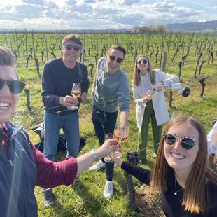Frohnatouren_Gruppenfoto Geocaching Weinprobe in Stuttgart – Teamevent