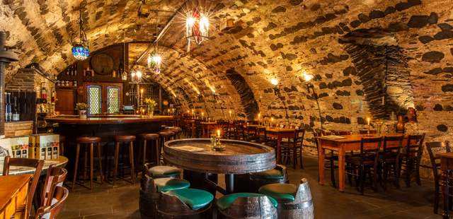 Schiff, Wein & Tapas: Genussvolle Auszeit