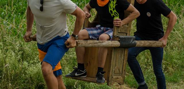 Sänftenrennen Ja so warn's die alten Rittersleut