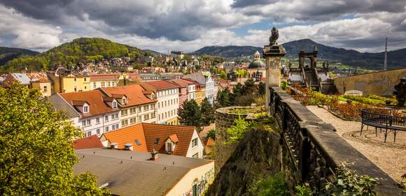 Panorama & Pralinen auf zwei Rädern um Decín
