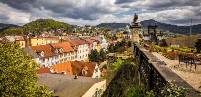 Panorama & Pralinen auf zwei Rädern um Decín