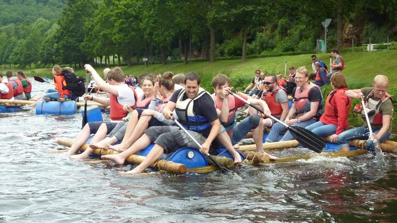 Floßbau - Teambuilding