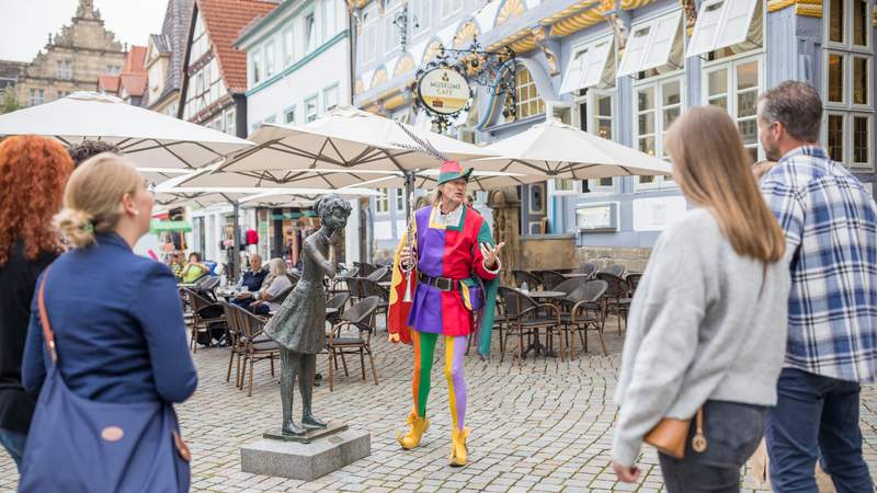 Rattenfänger und Neugierige Hameln | Stadtführung mit dem Rattenfänger