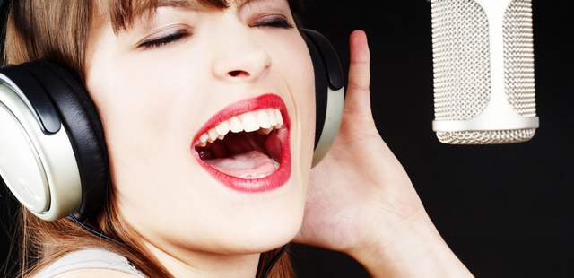 Firmensong aufnehmen als Online-Teamevent