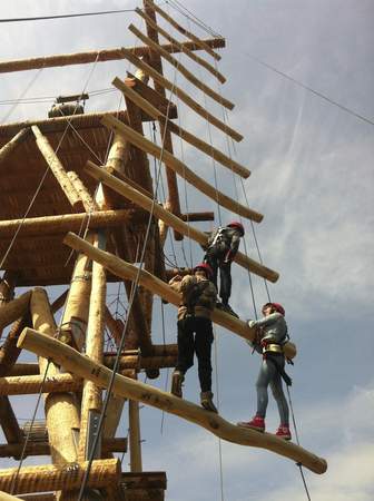 Spaß und Action im Kletterpark HöhenwegArena