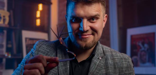 Moderne Zaubershow individuell für Ihr Event Moderne Zaubershow individuell für Ihr Event