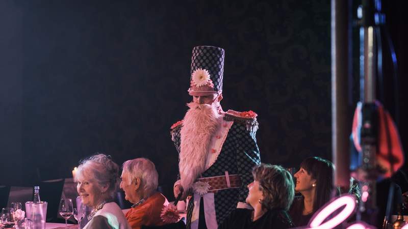 Die Schneekönigin, Dinner-Show - Theater