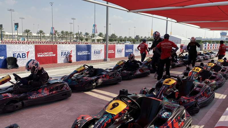 Abu Dhabi - zwischen Kultur und Sport