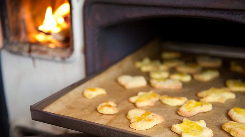 Urige Weihnachtsfeier – Plätzchen backen