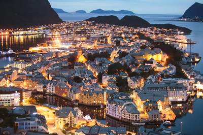 Incentive Reise Gruppenreise Norwegen Oslo bei Nacht