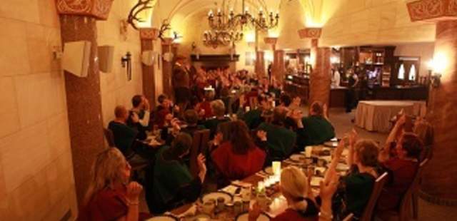 Weihnachtliche Tafeley im Rittersaal Weihnachtliche Tafeley im Rittersaal