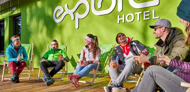 Eisstockschießen & Fackelwanderung