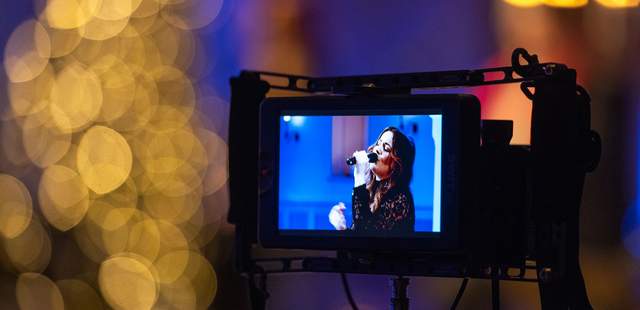 „The Show must go On…line“