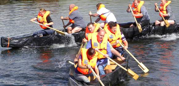 Strandolympiade und Bootsbau auf Rügen