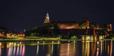 Incentive Reise Gruppenreise Polen Krakau Wawel Burg Nacht