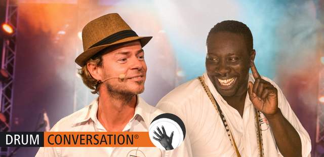 Drum Conversation Gründer Uwe Grohn und Ismael Seck Drum Events, Trommelworkshops, Trommelevents
