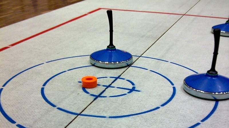 Eisstockschießen Eisstockschießen ; Teamevent ; Teambuilding