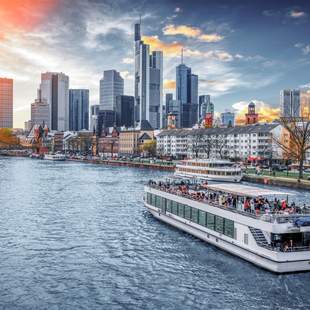 Weihnchtsevent auf dem Schiff in Frankfurt Primu Linie, Teamevent, Schifffahrt
