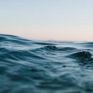 Water Überleben auf See | Notwasserungstraining