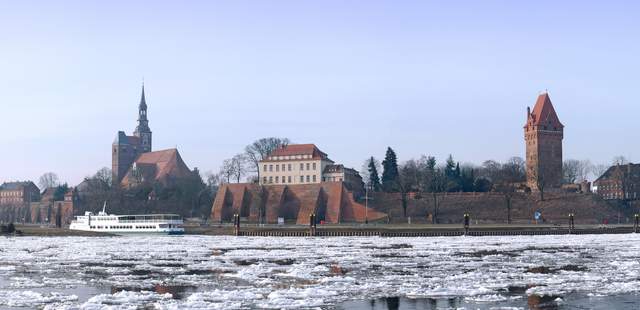Vom Wasser aus Blick auf Tangermünde