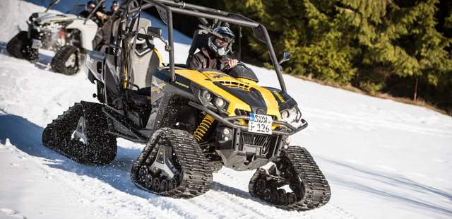 Commander Action Schneemobil-Buggy-Safari | Snowmobil-Parcours