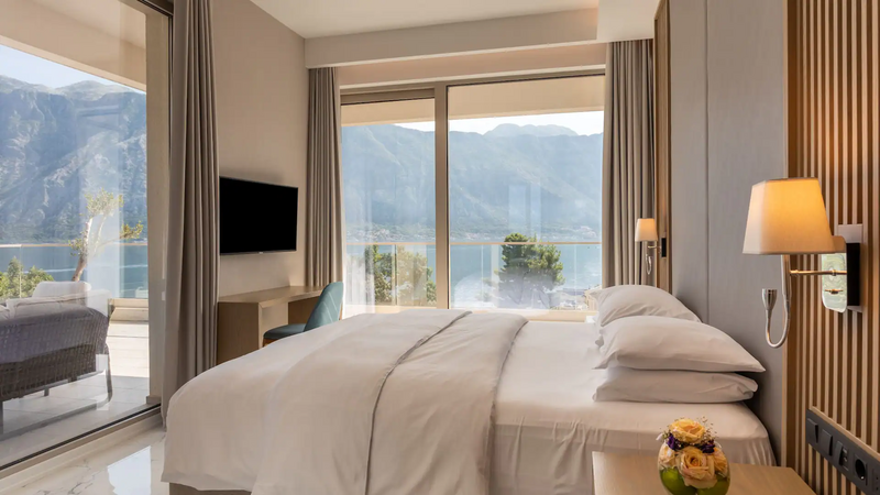 Suite-Seaview-Hot-Tub Montenegro Experience: Luxury & Team Spirit