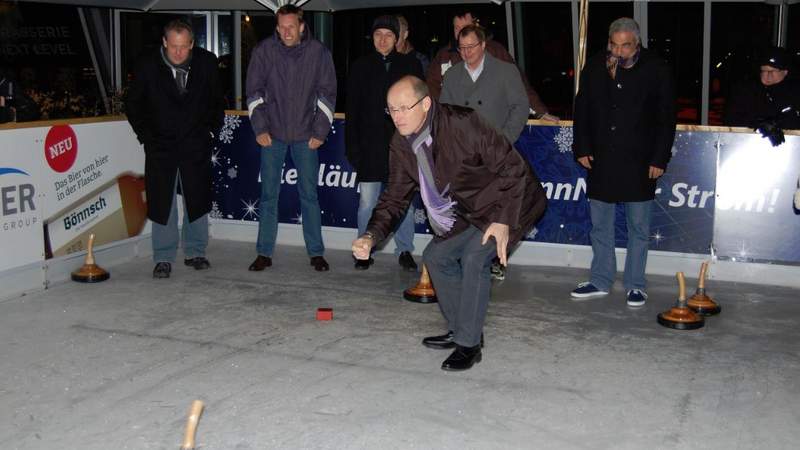 Curling... Eisstockschießen Challenge