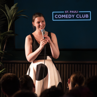 Vicky St. Pauli & Reeperbahn Comedy Club