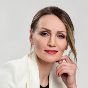 Ina Menzer