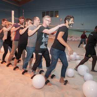 Strandski Euer Teambuilding unter Palmen
