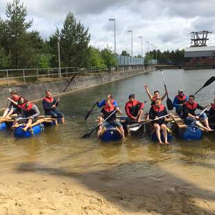 Wasserspaß in der Panzerwaschanlage