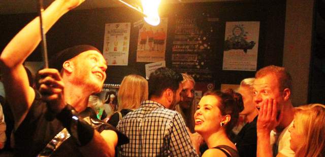 Eventworkshop „Diplom“-Feuerbändiger Eventworkshop „Diplom“-Feuerbändiger