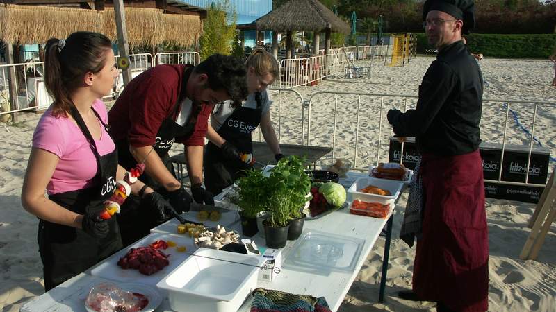 Im Team Grillen und Feiern