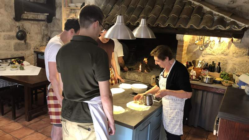 Gemeinsames Kochevent bei einer kroatischen Familie Ausflug außerhalb von Dubrovnik