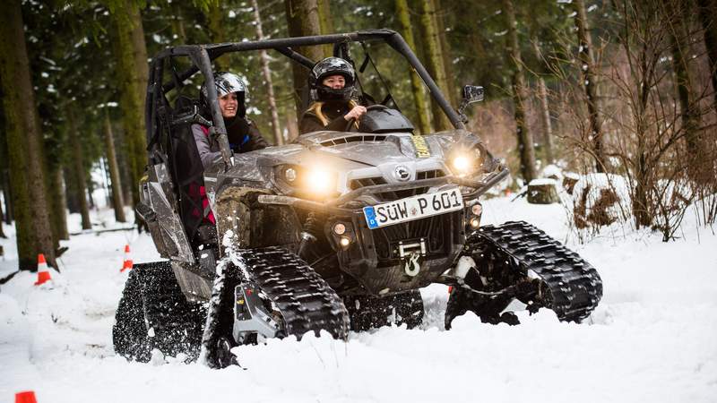 Winter Quad Parcours | Schneemobil-Parcours