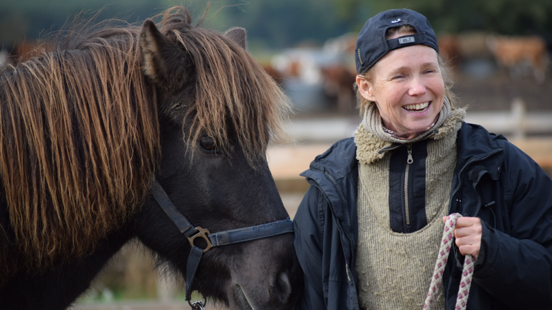 Dozentin mit Pferd Reiter- und Erlebnisbauernhof Groß Briesen