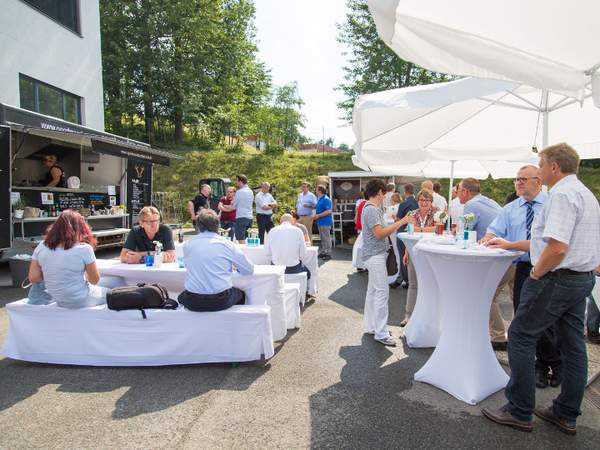 Familientag Firmengelände Firma Sommerfest