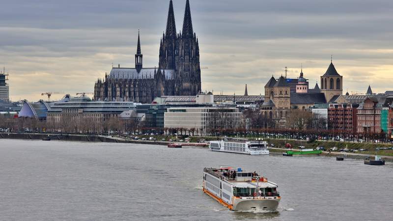 Mini-Kreuzfahrt mit Bordparty auf dem Rhein
