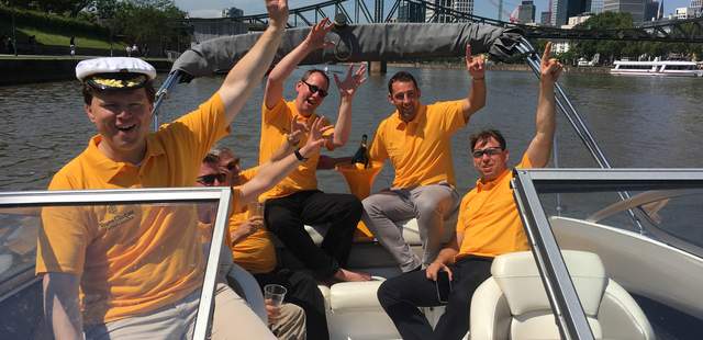 Incentive Bootstour Speedboot Fahren auf dem Main