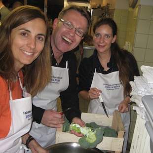 Teamkochen auf der Alm