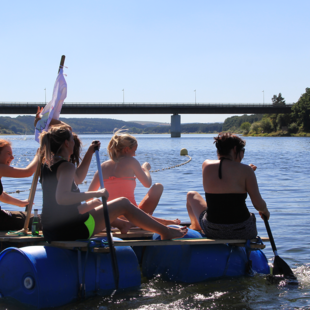 Floßbau am Zeulenrodaer Meer